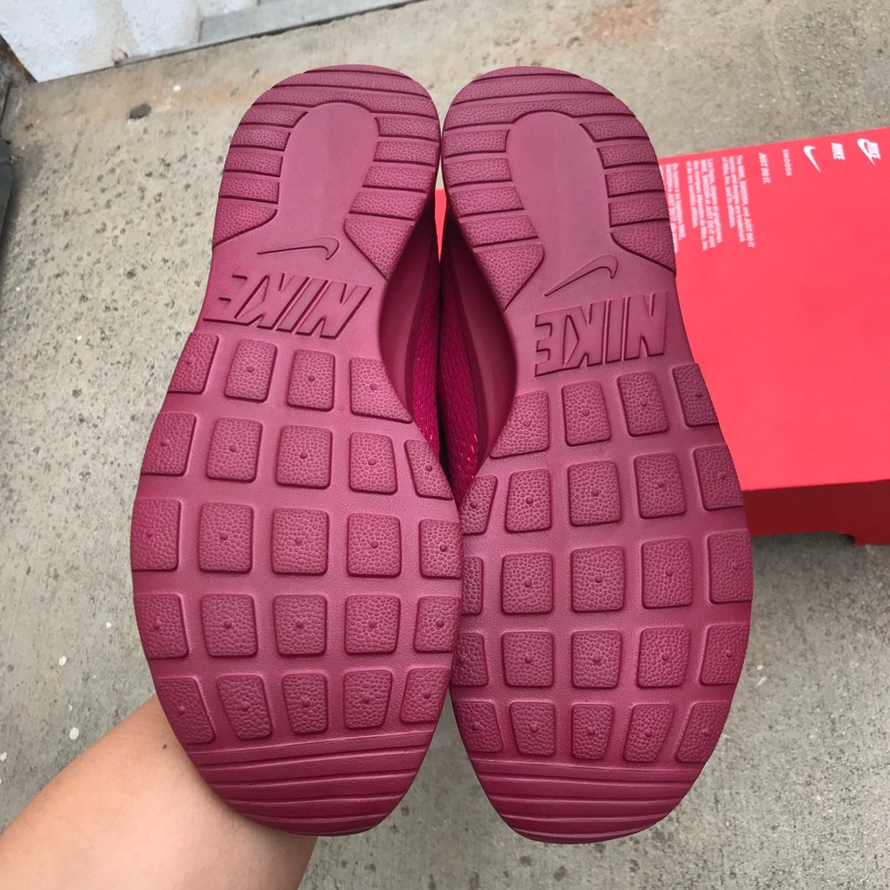 NIKE WOMENS AUTHENTIC noble red Sz 6:5 New - Picture 3 of 5